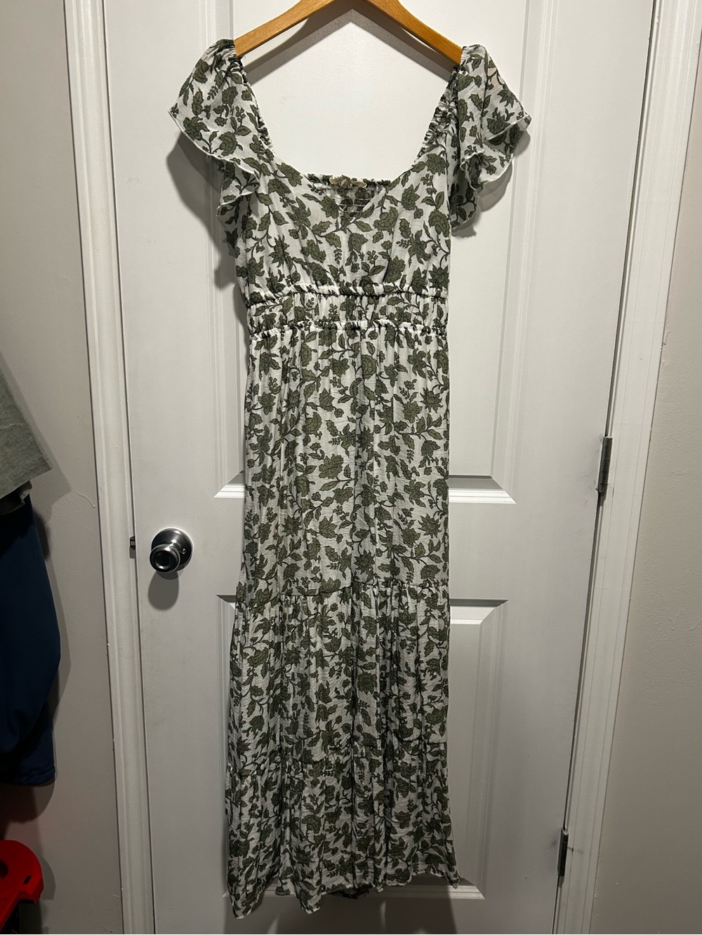 Floral Keyhole Maxi Dress Sz L